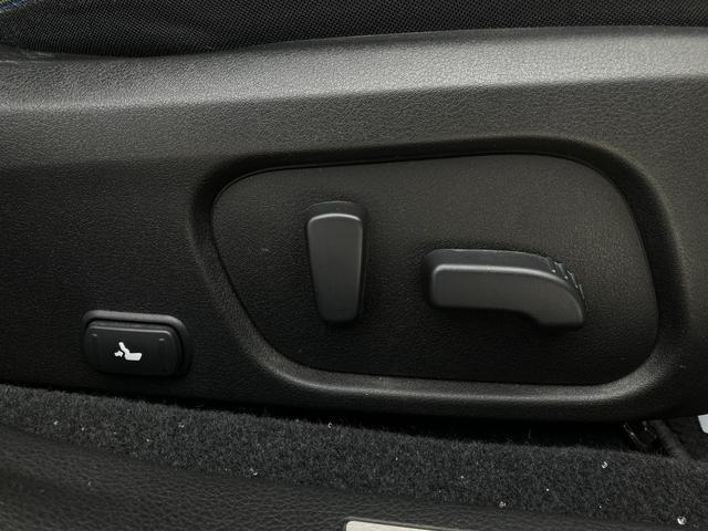 0302944A30251205W00118.jpg