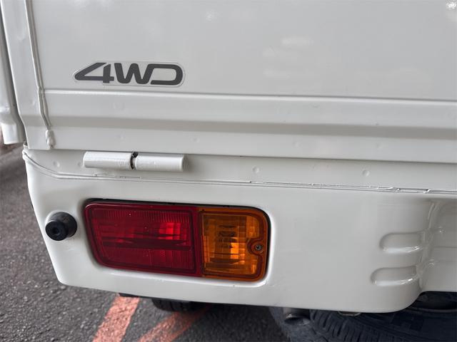 0840179A30250510W00115.jpg