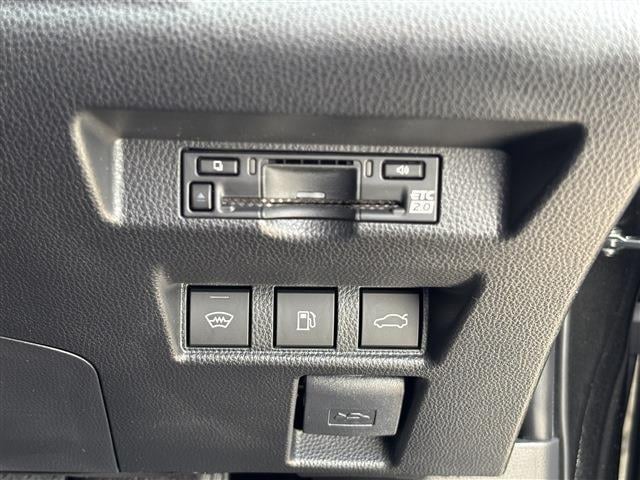 6382787d40e4148fee448ef962724885.jpg