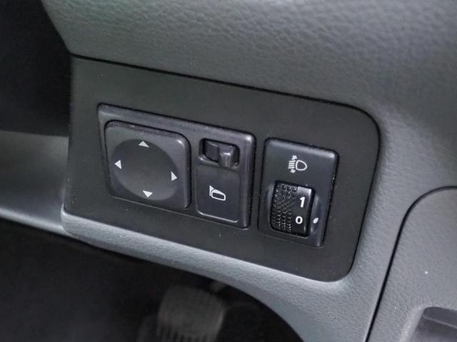 0500873A30251011W00208.jpg