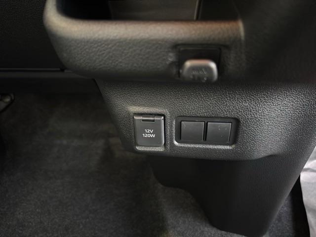 1000027A30260116W00111.jpg