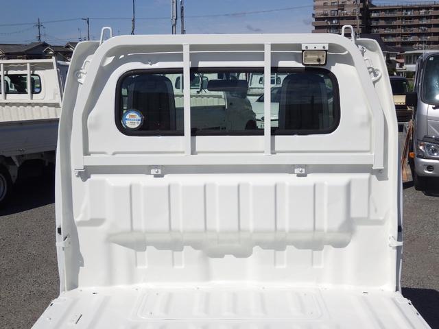 0704331A30250919W00218.jpg