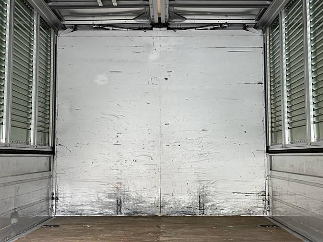 82863_16.jpg