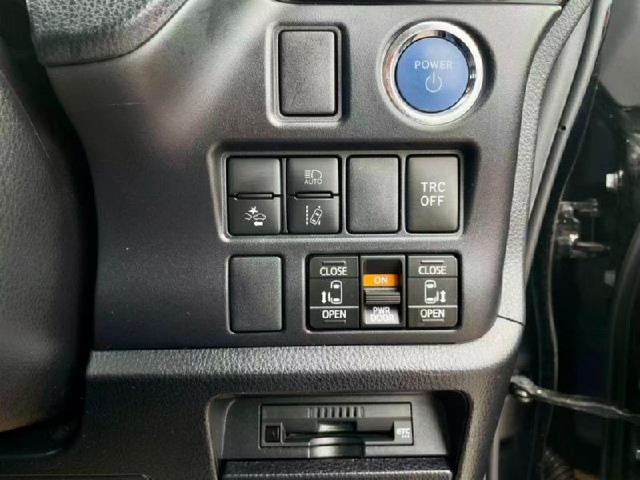 870d77d2f9b22a41b6bd265356d2de64.jpeg