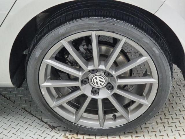 5121000442R18.jpg