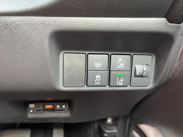 0541751A30250710W00106.jpg