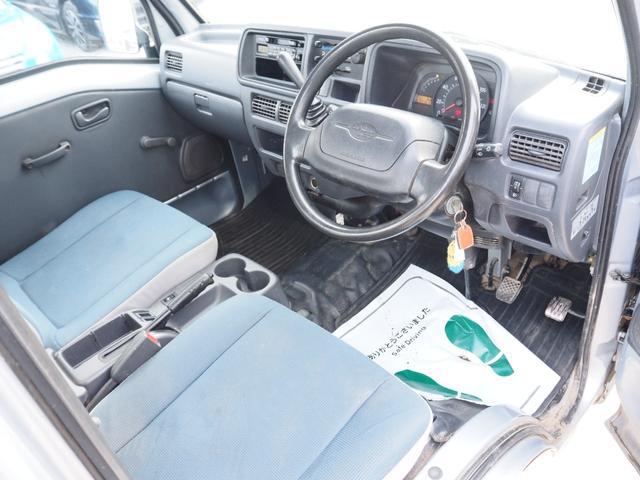 0904095A20251119W00516.jpg
