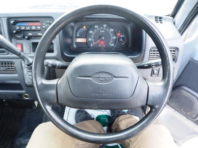 0904095A20251119W00519.jpg