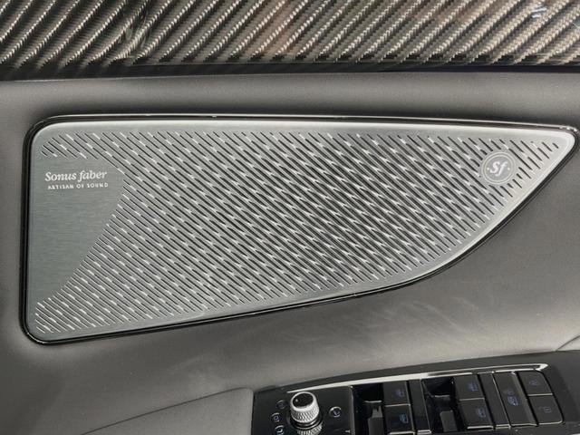 18756086_carP_l_6.jpg