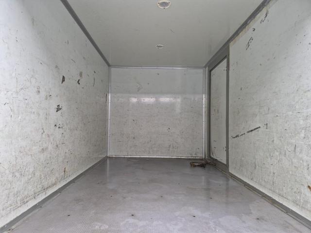 5071502436R15.jpg