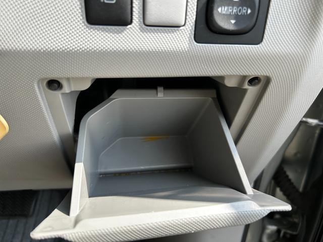 0500312A30250805W00118.jpg