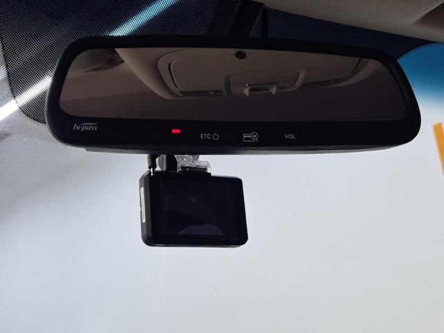5081501858R17.jpg
