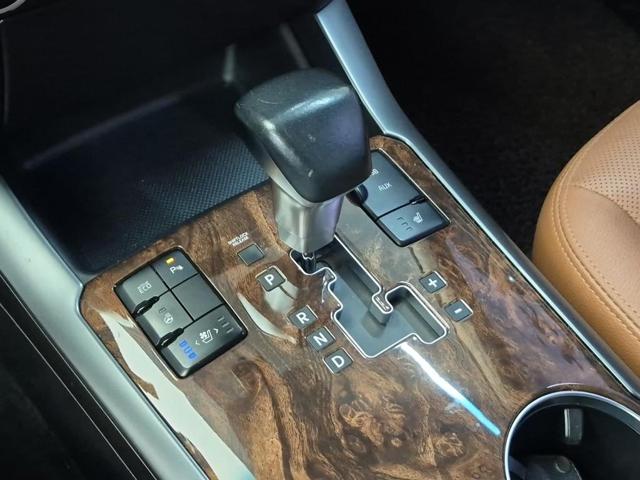 5081501858R8.jpg