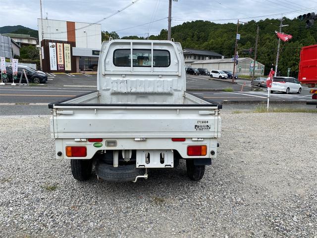 0704726A30250923W00107.jpg