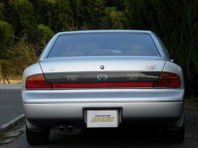 1001999A30250422W00102.jpg