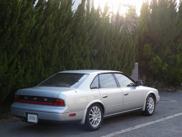 1001999A30250422W00112.jpg