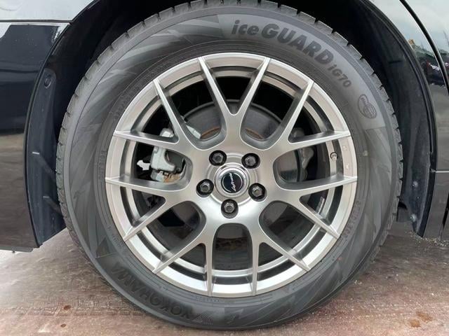 0541399A30251110W00110.jpg
