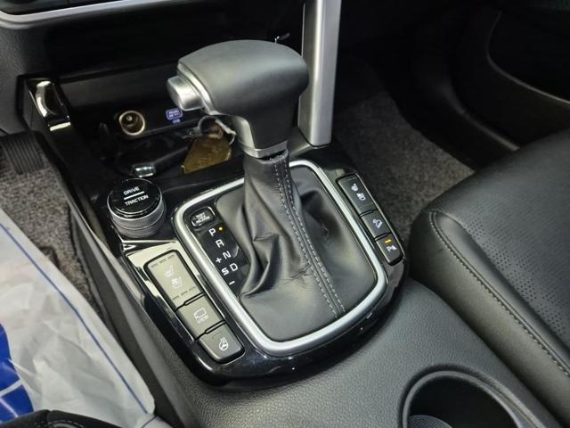 5111501584R8.jpg