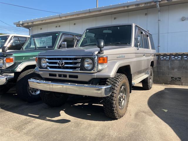 2000/6 TOYOTA LAND CRUISER 70 LX 257490 | SBT Japan | Stock Id:DZH6325