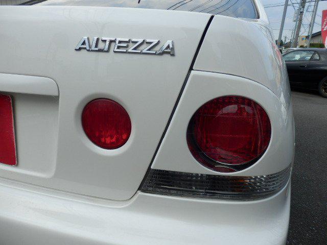 dced6d670229245ce641208f616fb5cb.jpg
