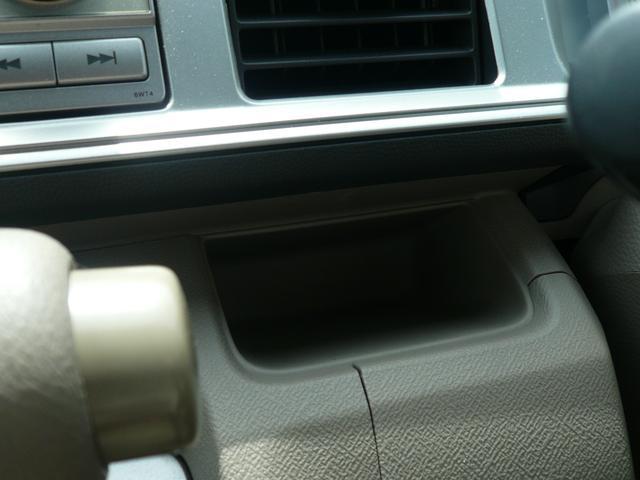 0800205A30260406W00118.jpg
