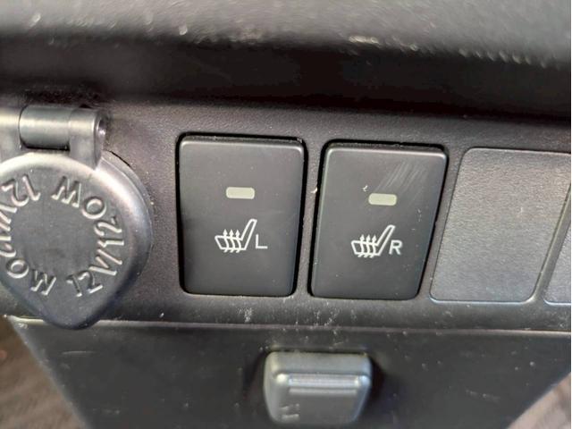 0900710A30260410W00116.jpg