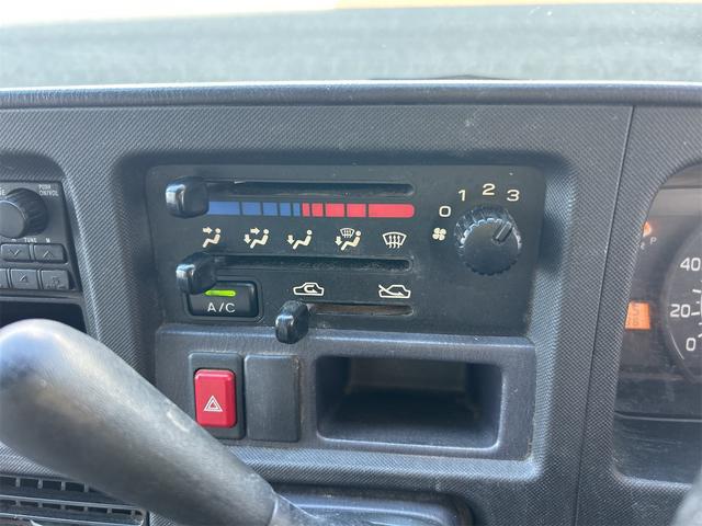 0803751A30250921W00114.jpg