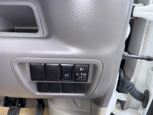 1101863A30250706W00105.jpg