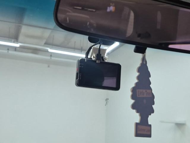 5101502193R16.jpg