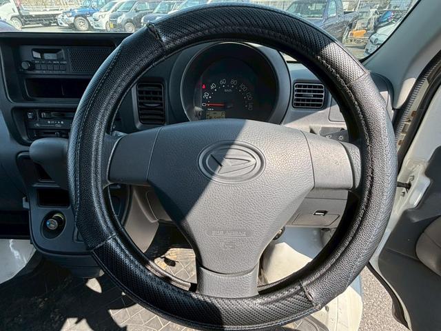 0541849A30260325W00110.jpg