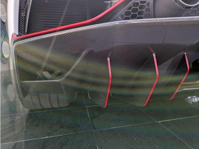 20554040_carP_l_7.jpg