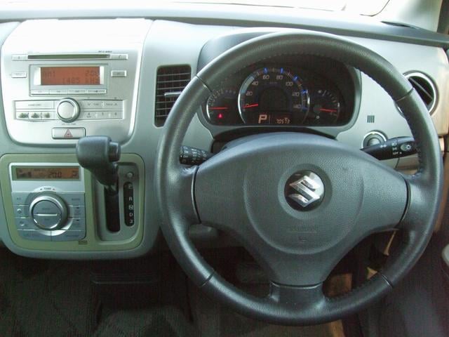 0904214A30240701W00215.jpg
