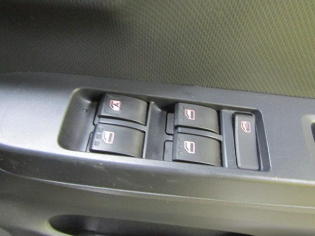 0560837A30260129W00618.jpg