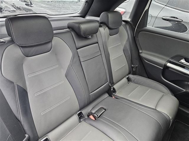 413f13230a8851bc9cc66fb5f3cbd811.jpg