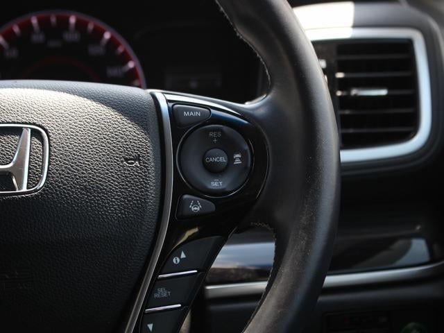 0520046A30250806W00317.jpg