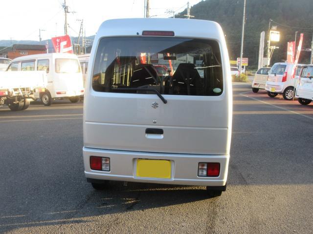 1300435A30251201W00205.jpg