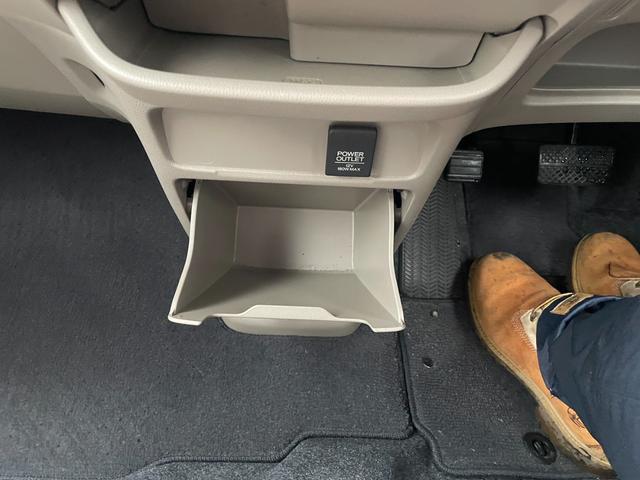 0904234A30251215W00119.jpg