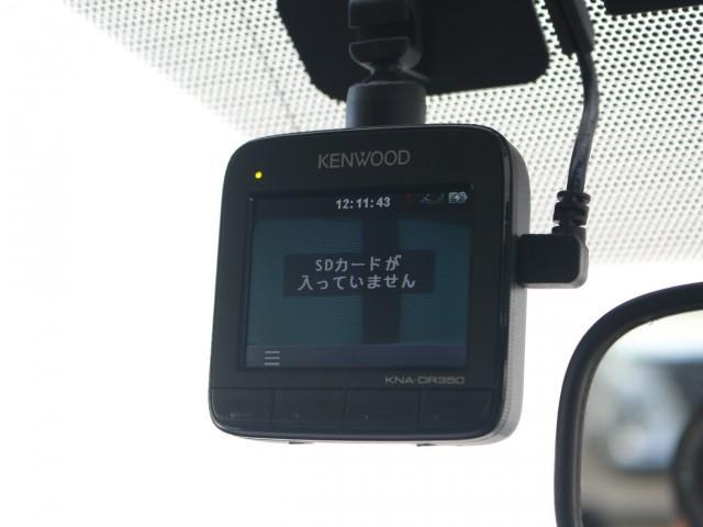 21785921_carP_l_12.jpg