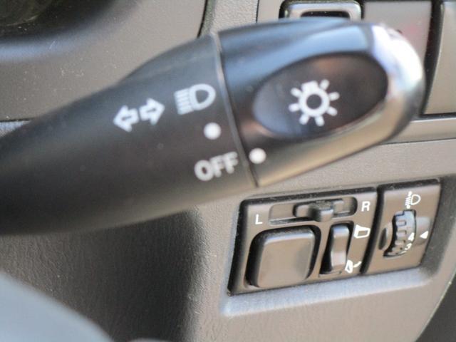 0201172A30240425W00116.jpg