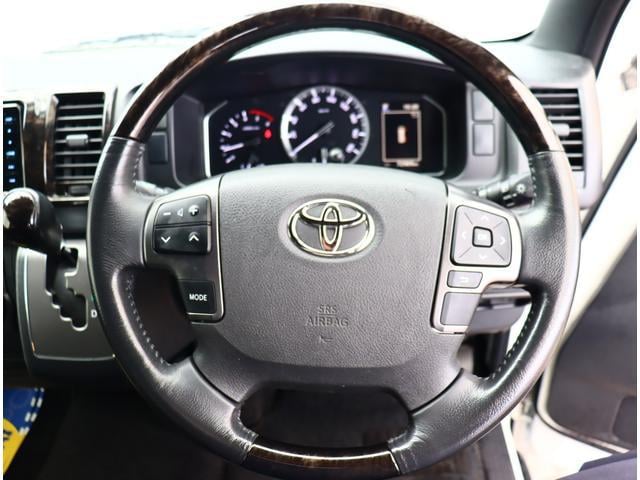 0551544A30251020W00118.jpg