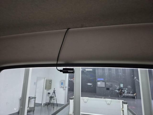 5061001510R13.jpg