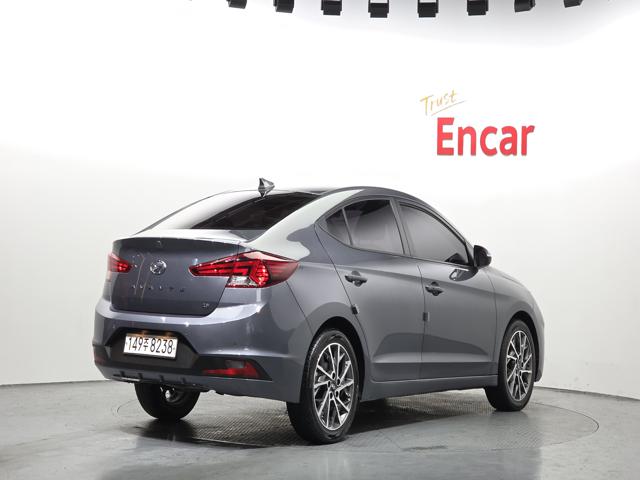 ef39baa65c53e88ceb9a055e8fac557e.jpeg