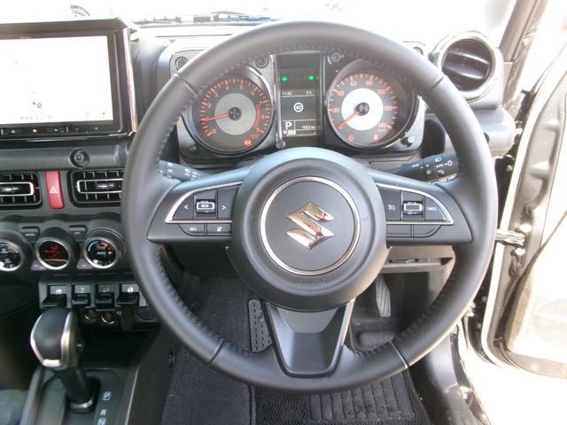 0402498A30260210W00112.jpg