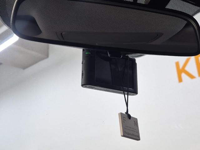 5101502268R16.jpg