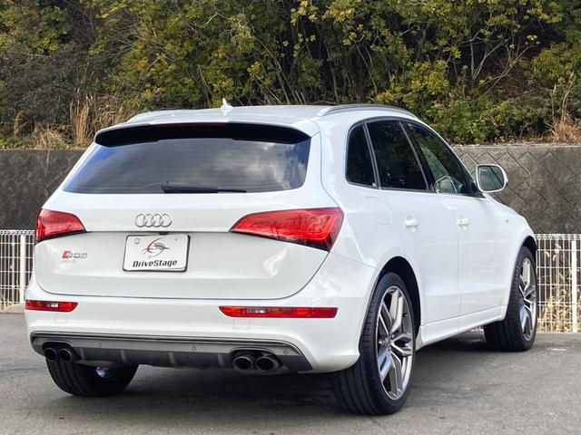 0700708A30260128W00107.jpg