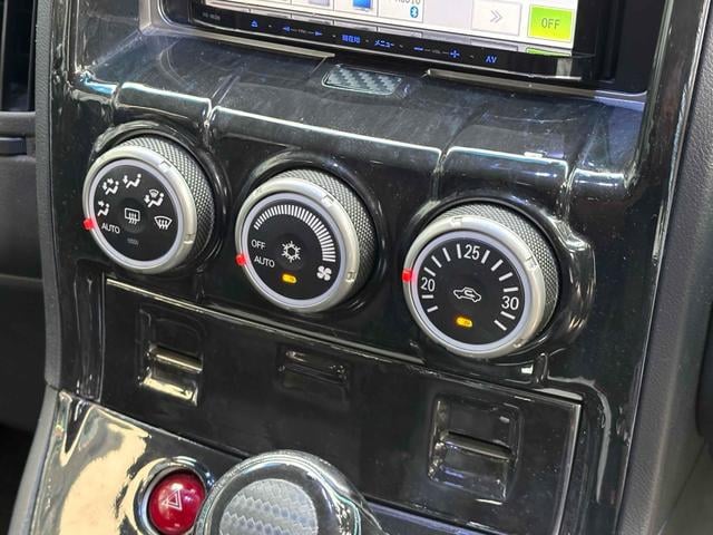 0208859A30251008W00312.jpg