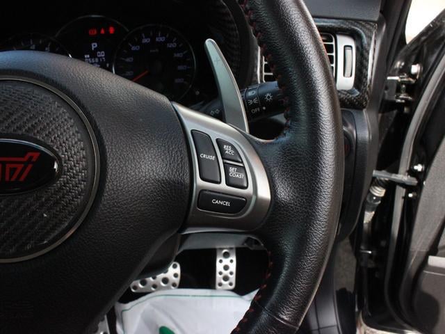 0520029A30250603W00215.jpg