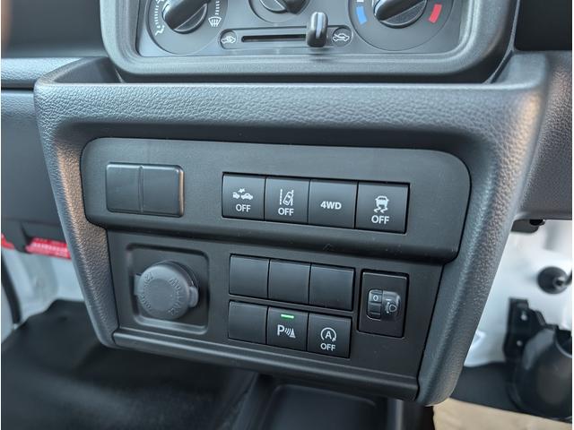0902447A30260312W00312.jpg