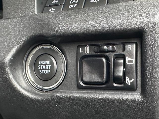0505278A30251007W00112.jpg