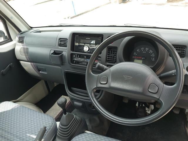 1001864A30250908W00115.jpg